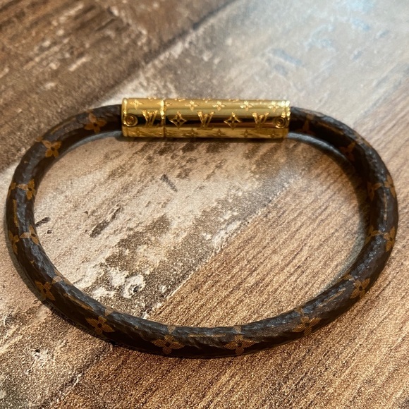 Louis Vuitton Mini Monogram Confidential Bracelet - Picture 3 of 4